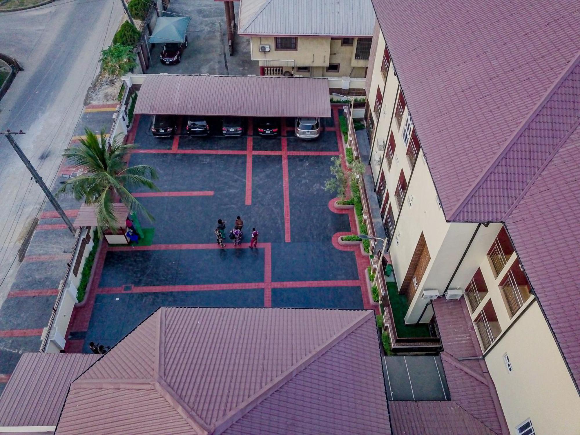 Villa Hilton Hotels Uyo Exterior foto